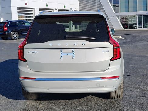 New 2026 Volvo XC90 B6 Ultra image 37