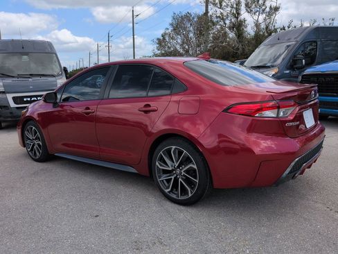 Used 2020 Toyota Corolla SE w/ SE Premium Package FWD image 7