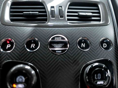 Used 2016 Aston Martin Vanquish Coupe image 50