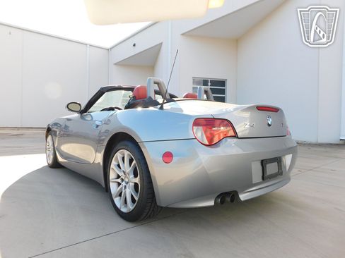 Used 2006 BMW Z4 3.0i RWD image 18