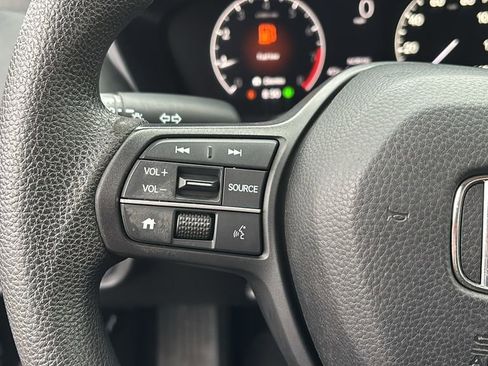 Used 2023 Honda HR-V LX image 17