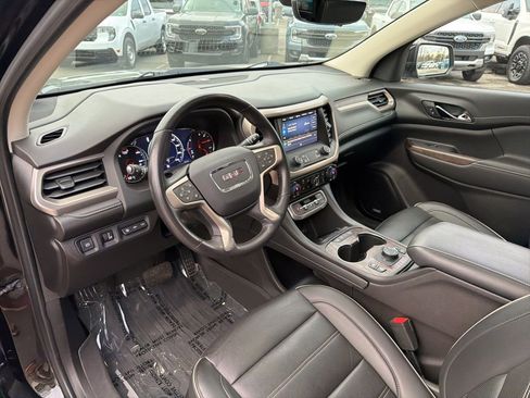 Used 2022 GMC Acadia Denali w/ Denali Ultimate Package image 11