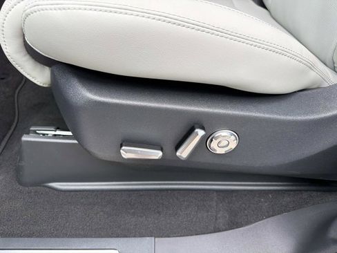 New 2026 Lincoln Navigator Reserve AWD/4WD image 11