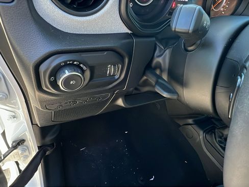 Used 2024 Jeep Wrangler Sport S image 22