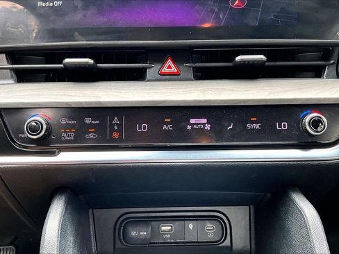 Used 2023 Kia Sportage X-Line AWD/4WD image 25