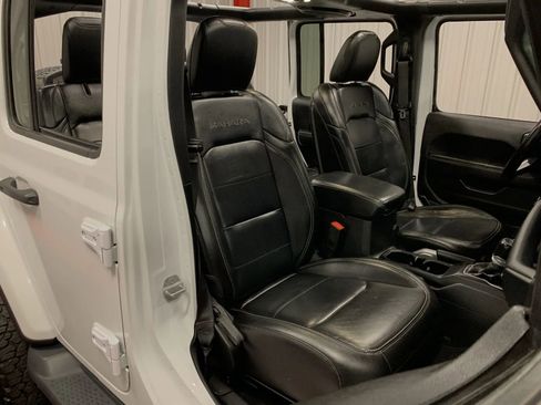 Used 2019 Jeep Wrangler Unlimited Sahara w/ Dual Top Group image 48
