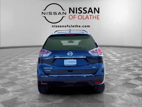 Used 2016 Nissan Rogue SV image 29