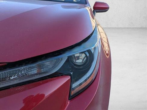 Used 2020 Toyota Corolla LE image 9