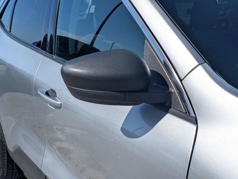 Used 2022 Ford Escape SE image 10