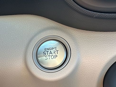 New 2026 Hyundai Venue SEL image 29