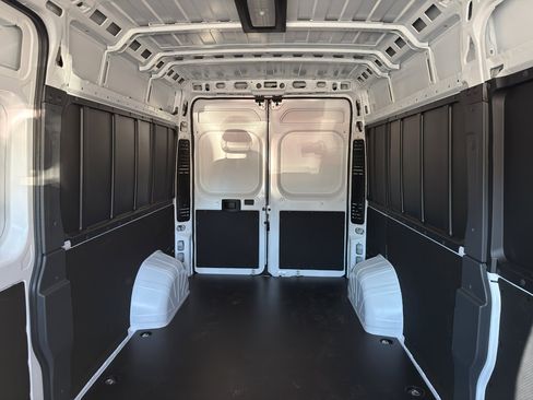 New 2026 RAM ProMaster 2500 w/ Convenience Group image 27
