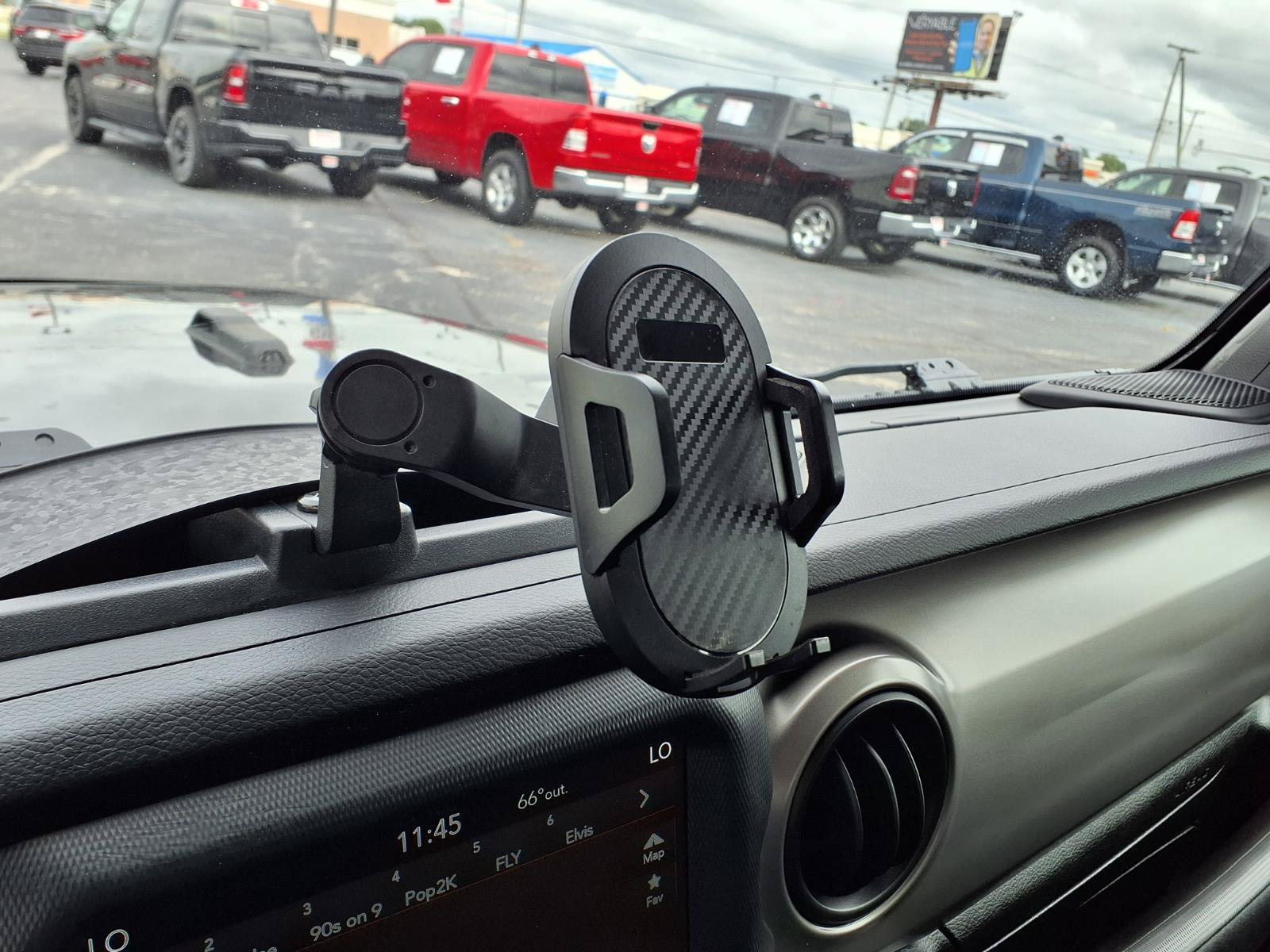 Used 2021 Jeep Gladiator Sport AWD/4WD image 20