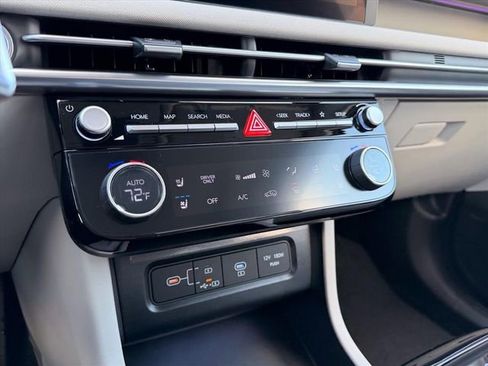 New 2026 Hyundai Tucson Limited image 23