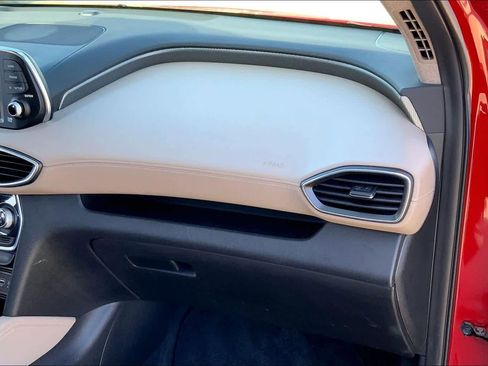 Used 2019 Hyundai Santa Fe Limited w/ Cargo Package image 17