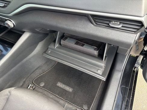 Used 2021 Nissan Altima 2.5 SV image 39