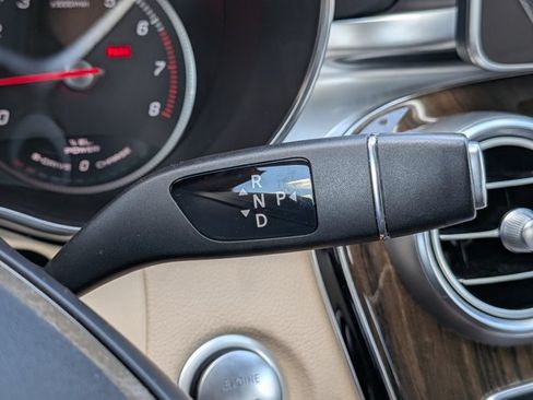 Used 2018 Mercedes-Benz C 350e Sedan image 12