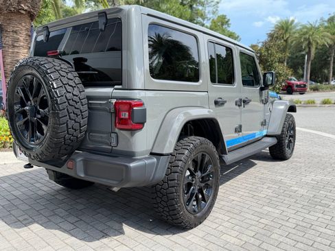 Used 2021 Jeep Wrangler Unlimited Sahara w/ Cold Weather Group AWD/4WD image 14