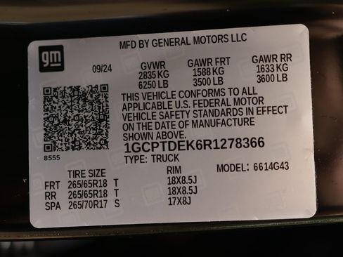 Used 2024 Chevrolet Colorado Z71 w/ Advanced Trailering Package AWD/4WD image 39