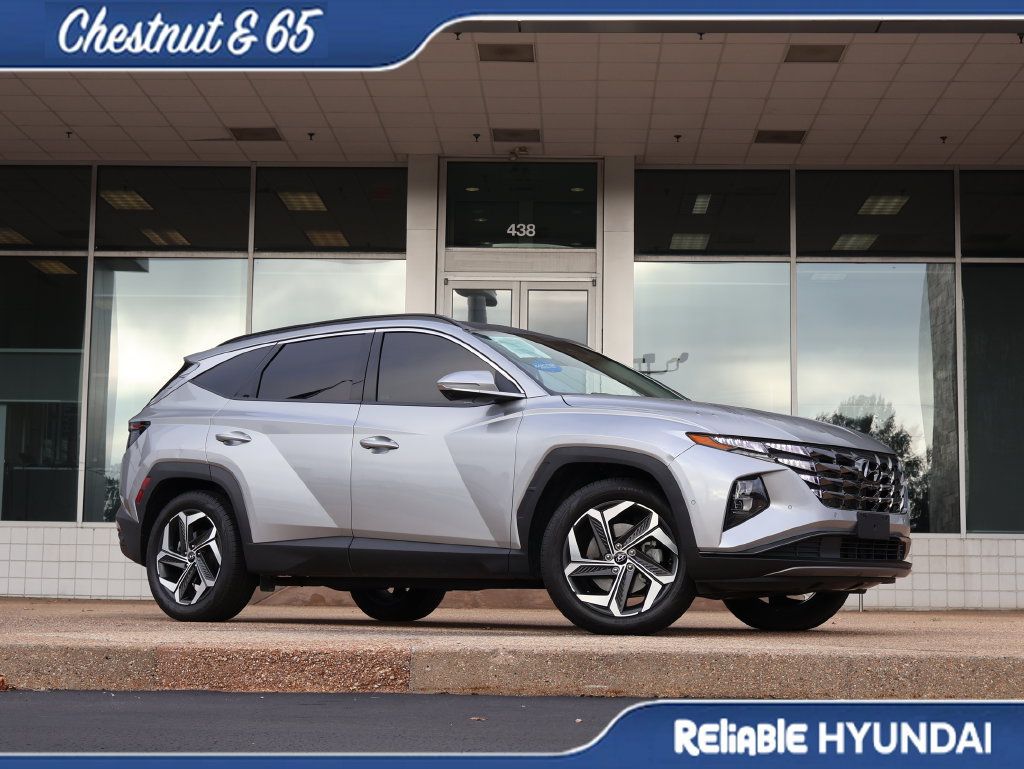 Used 2023 Hyundai Tucson Limited FWD image 2