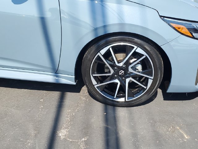 Certified 2024 Nissan Sentra SR w/ SR Premium Package FWD image 5