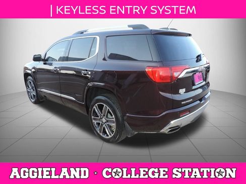 Used 2017 GMC Acadia Denali w/ Technology Package FWD image 6