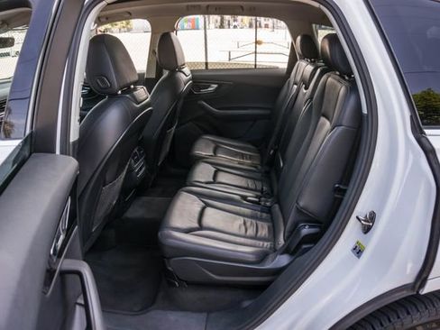 Used 2017 Audi Q7 3.0T Premium image 43