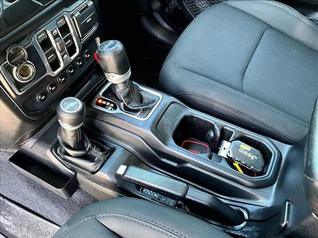 Used 2019 Jeep Wrangler Unlimited Sport S AWD/4WD image 15