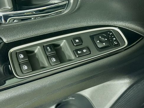 Used 2018 Mitsubishi Outlander GT image 18