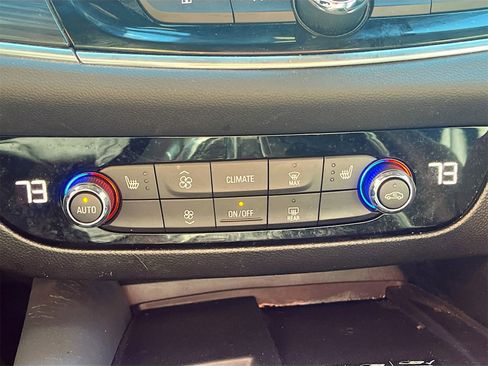 Used 2024 Buick Enclave Essence w/ Experience Buick Package image 15