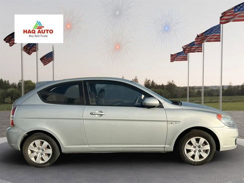 Used 2010 Hyundai Accent GS image 4