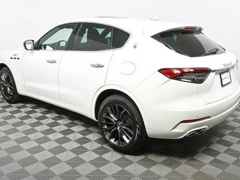 New 2024 Maserati Levante GT Ultima image 24