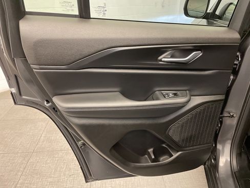 Certified 2025 Jeep Grand Cherokee Laredo X w/ Trailer Tow Package image 22