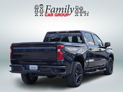 Used 2023 Chevrolet Silverado 1500 Custom w/ LPO, Dark Essentials Package AWD/4WD image 4