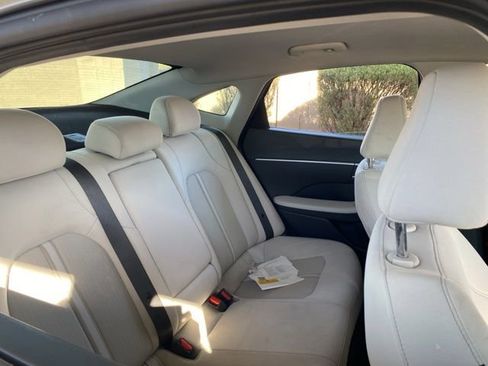 Used 2025 Hyundai Sonata SEL FWD image 6