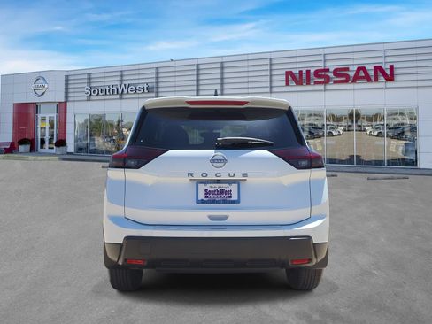 New 2026 Nissan Rogue SV FWD image 6