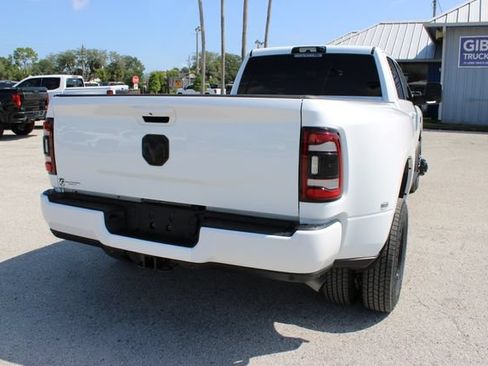 Used 2024 RAM 3500 Big Horn w/ Night Edition AWD/4WD image 11