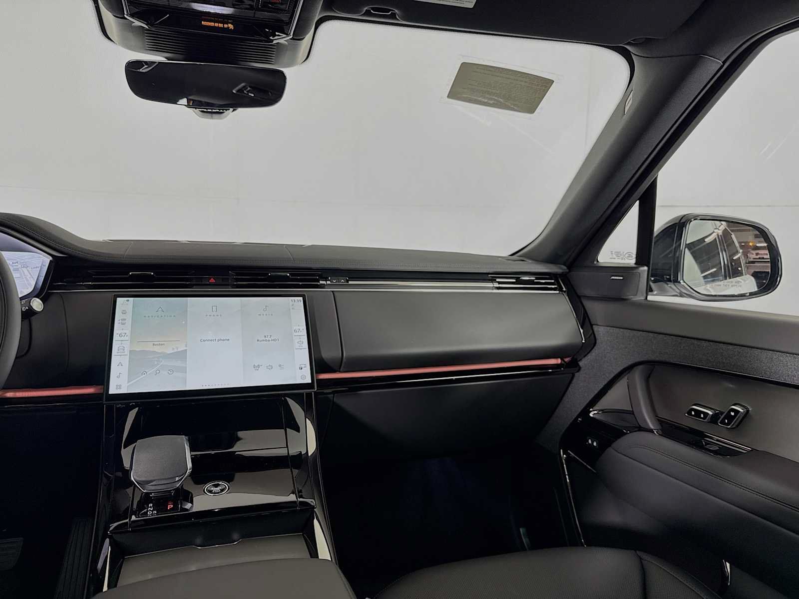 New 2026 Land Rover Range Rover Sport SE AWD/4WD image 34