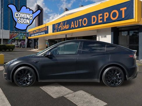 Used 2021 Tesla Model Y Long Range AWD/4WD image 2