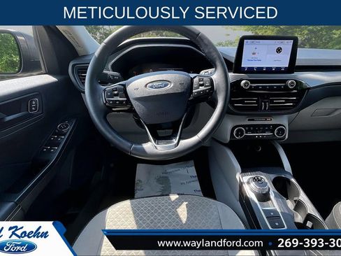 Used 2023 Ford Escape Active AWD/4WD image 5