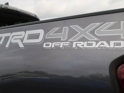 Used 2018 Toyota Tacoma TRD Off-Road AWD/4WD image 51