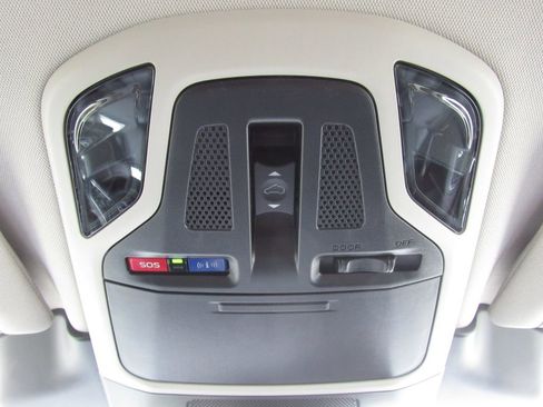 Used 2024 Subaru Outback Touring XT w/ Popular Package #2 image 28