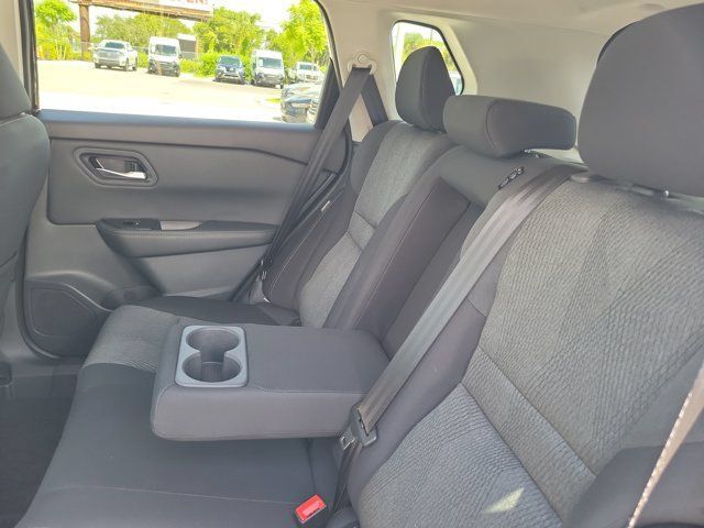 Certified 2026 Nissan Rogue SV FWD image 11