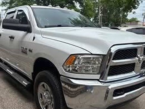 Used 2015 RAM 2500 Tradesman w/ Chrome Appearance Group AWD/4WD image 2