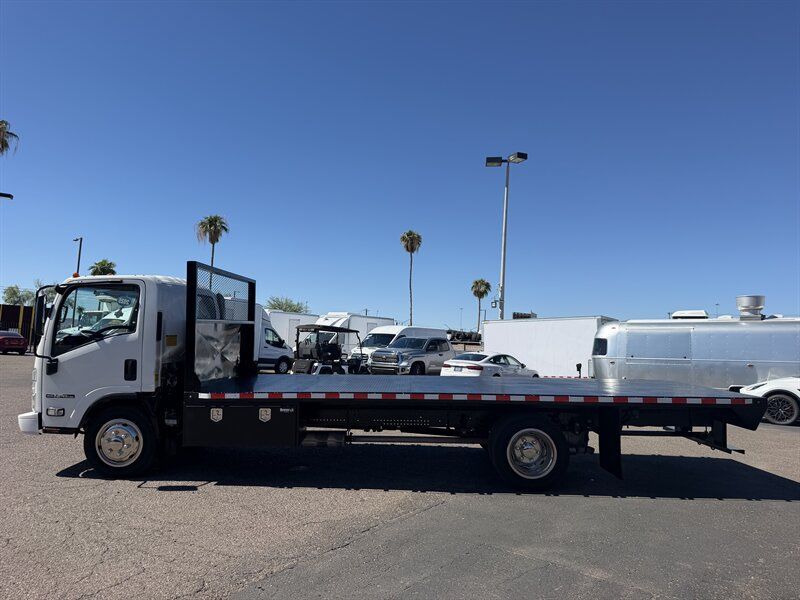 Used 2025 Isuzu NPR RWD image 6