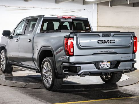 Used 2021 GMC Sierra 1500 Denali w/ Denali Ultimate Package AWD/4WD image 8
