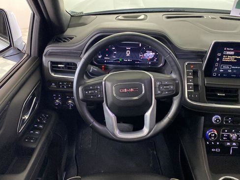 Used 2024 GMC Yukon AT4 w/ AT4 Premium Plus Package AWD/4WD image 16