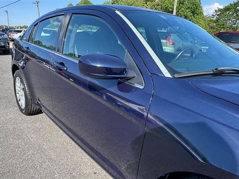 Used 2014 Chrysler 200 LX FWD image 22