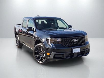 New 2025 Ford Maverick Lariat w/ Black Appearance Package