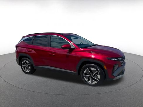 Used 2025 Hyundai Tucson SEL FWD image 2