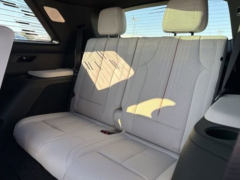 New 2026 Cadillac Vistiq Sport w/ LPO, Floor Liner Package image 17